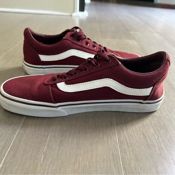 Women’s Old Skool VANS, Size 9, Maroon & White - Picture 4 of 9